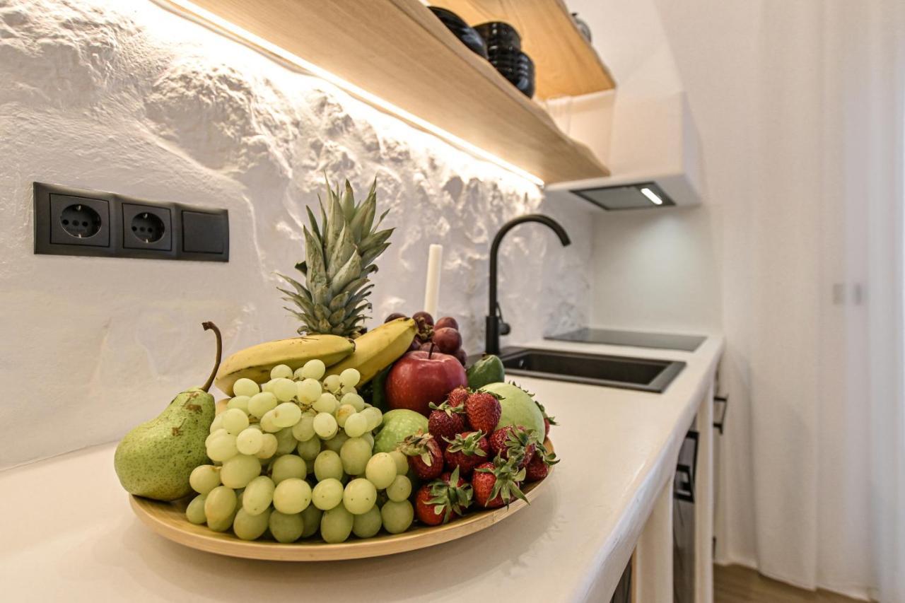 Mythos Luxury Suite Naxos City Exterior photo