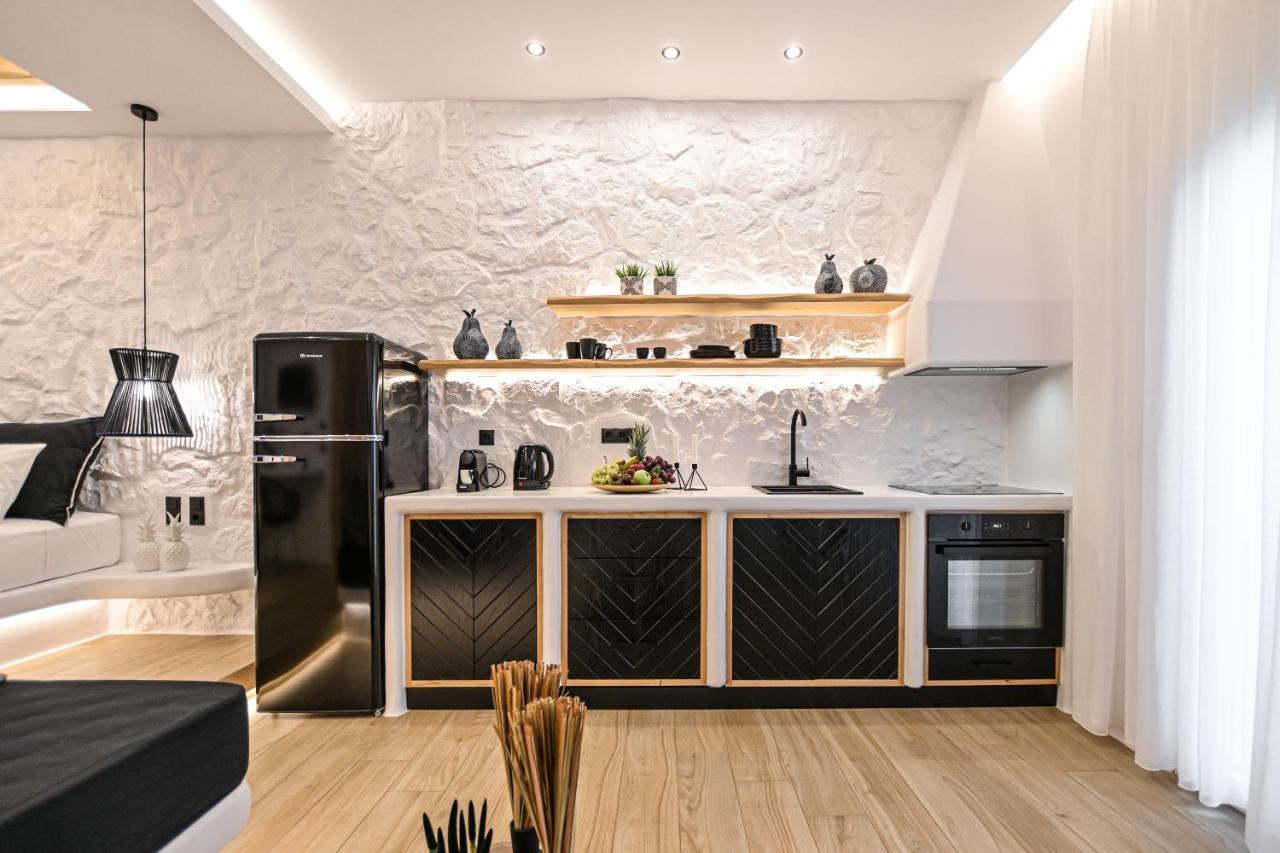 Mythos Luxury Suite Naxos City Exterior photo